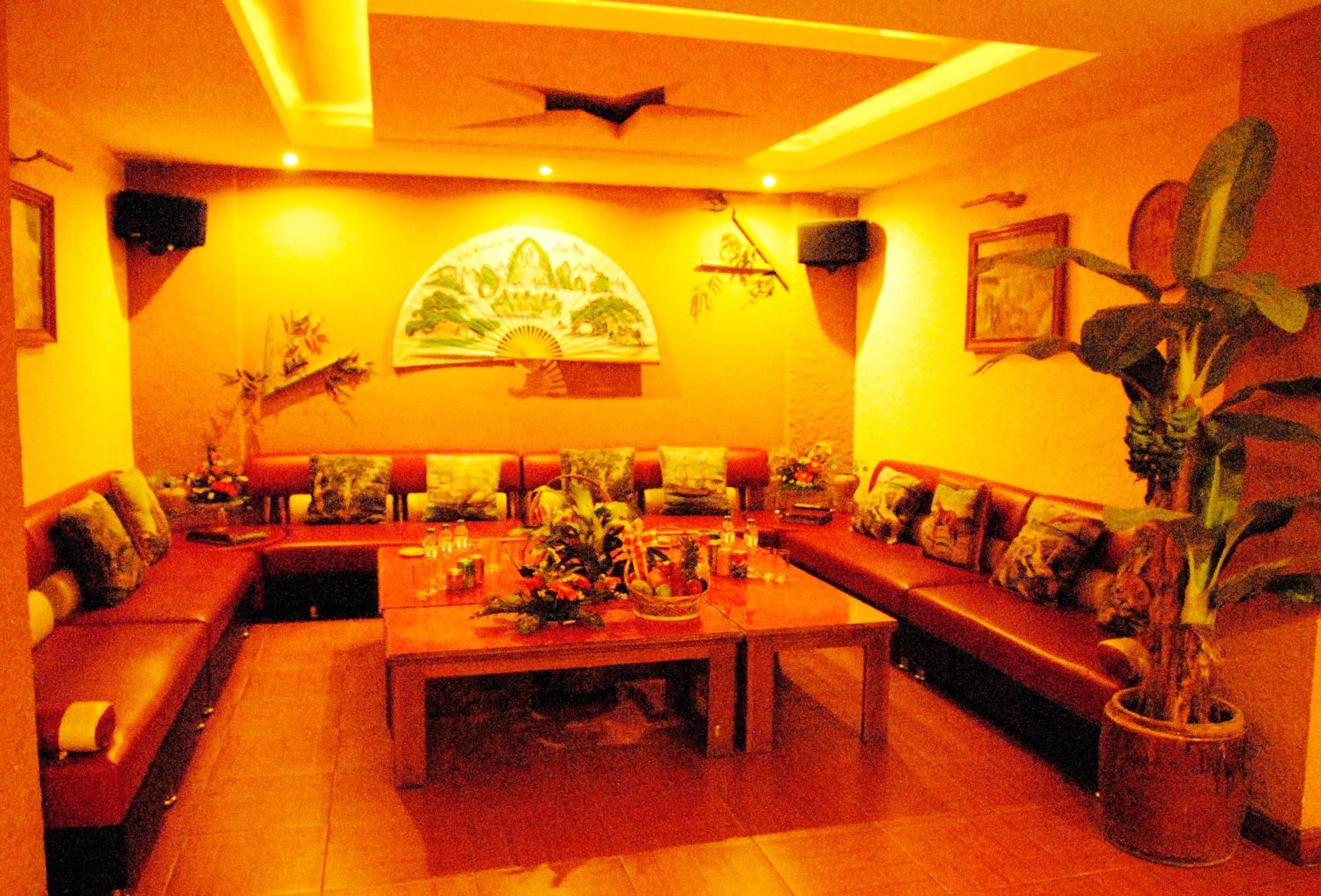 Central Hotel Kuang Ngai Dış mekan fotoğraf