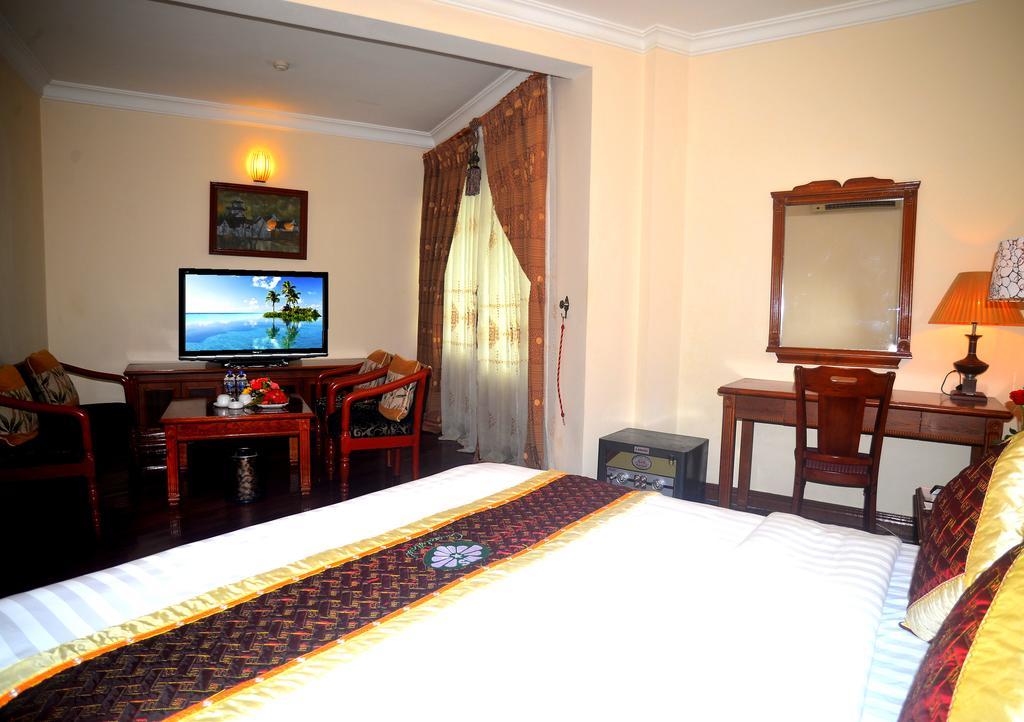 Central Hotel Kuang Ngai Dış mekan fotoğraf