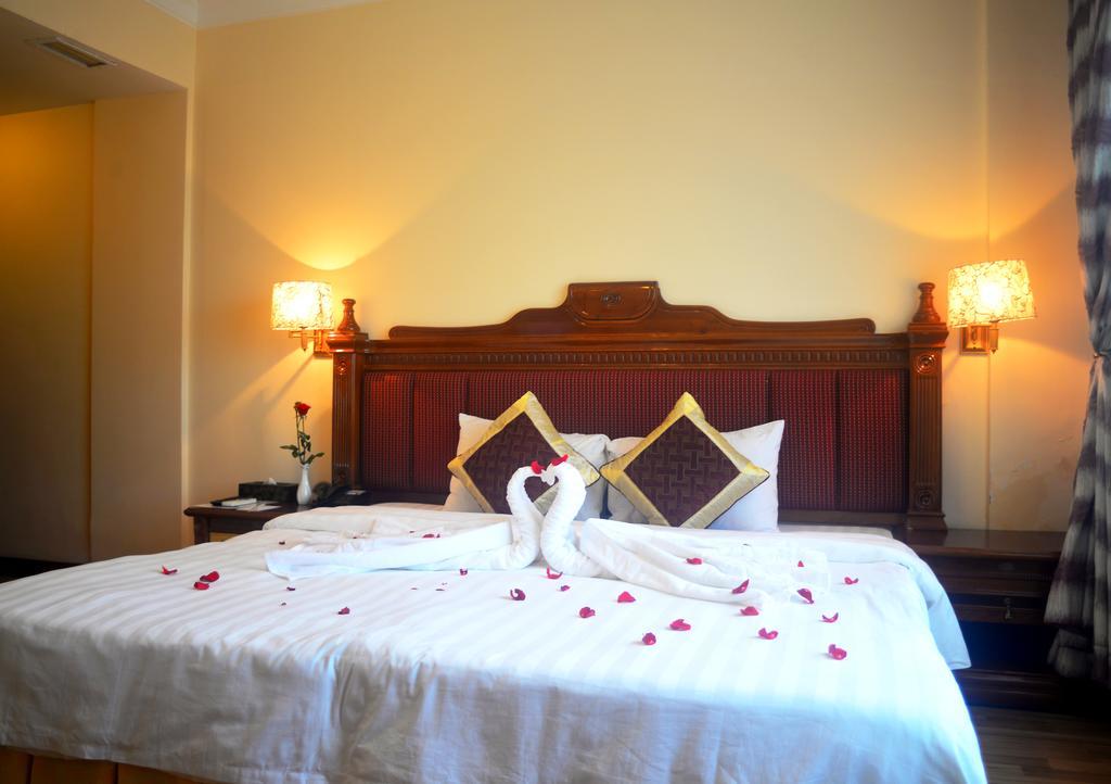 Central Hotel Kuang Ngai Dış mekan fotoğraf