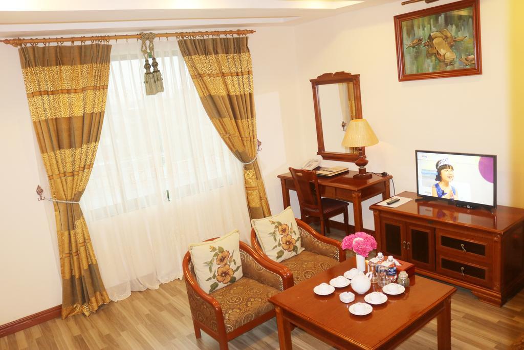 Central Hotel Kuang Ngai Dış mekan fotoğraf