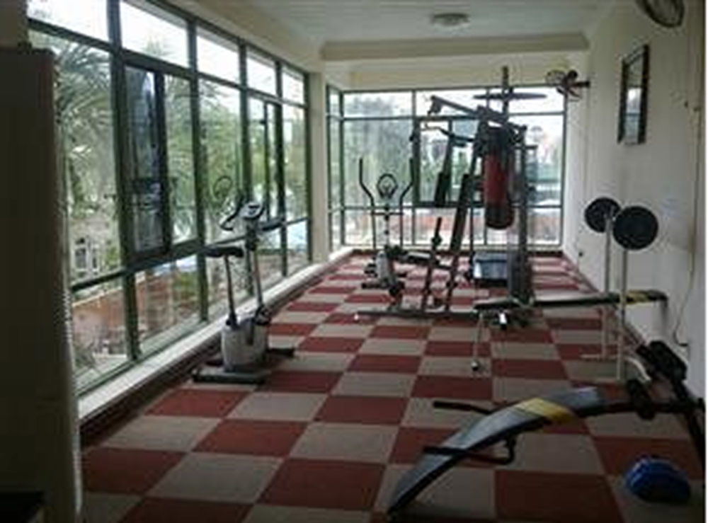Central Hotel Kuang Ngai Dış mekan fotoğraf