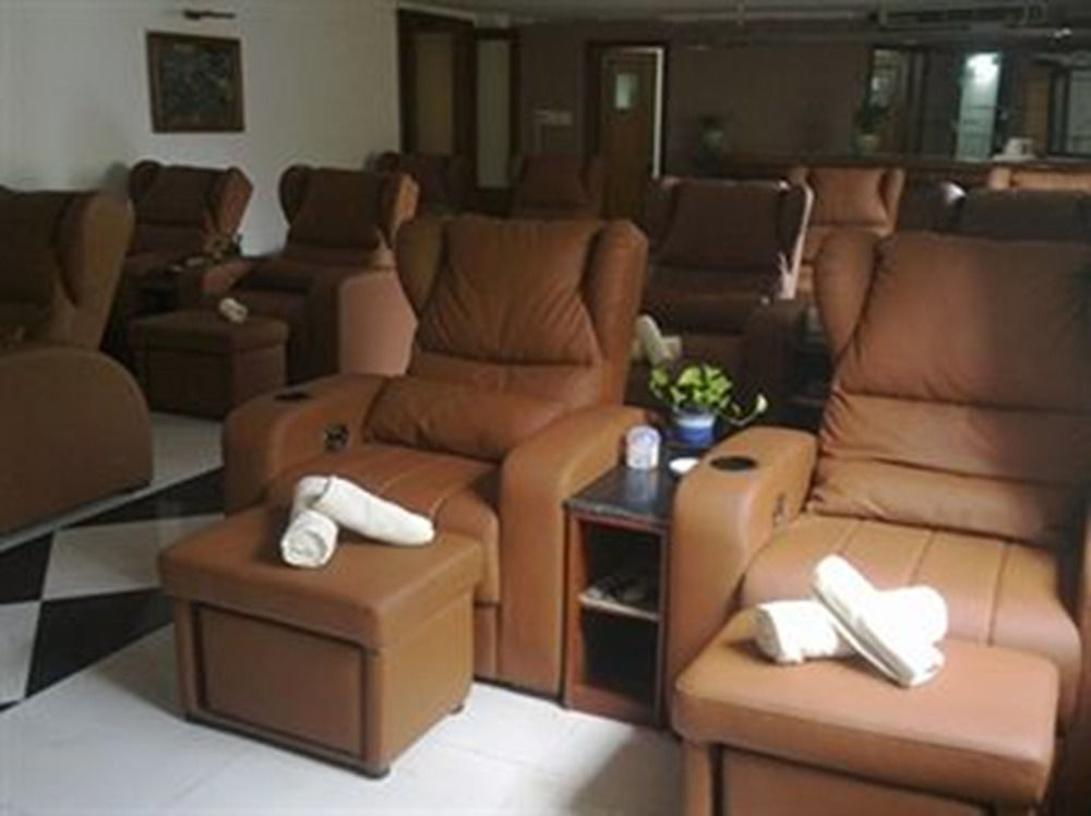 Central Hotel Kuang Ngai Dış mekan fotoğraf